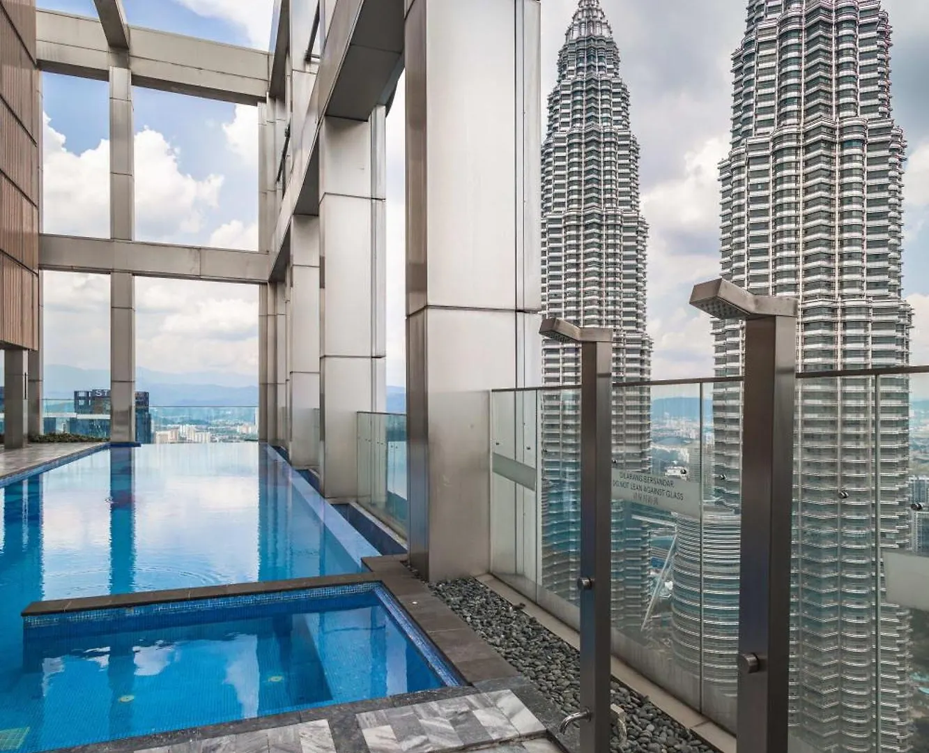 Appartamento Tropicana Klcc By Naibnb Kuala Lumpur Malesia